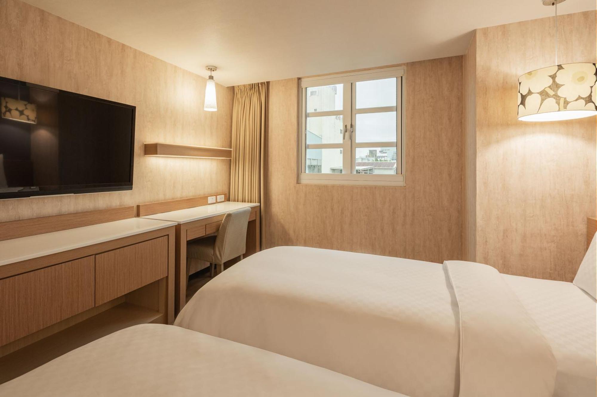 Kindness Hotel - Tainan Chihkan Tower Habitación foto