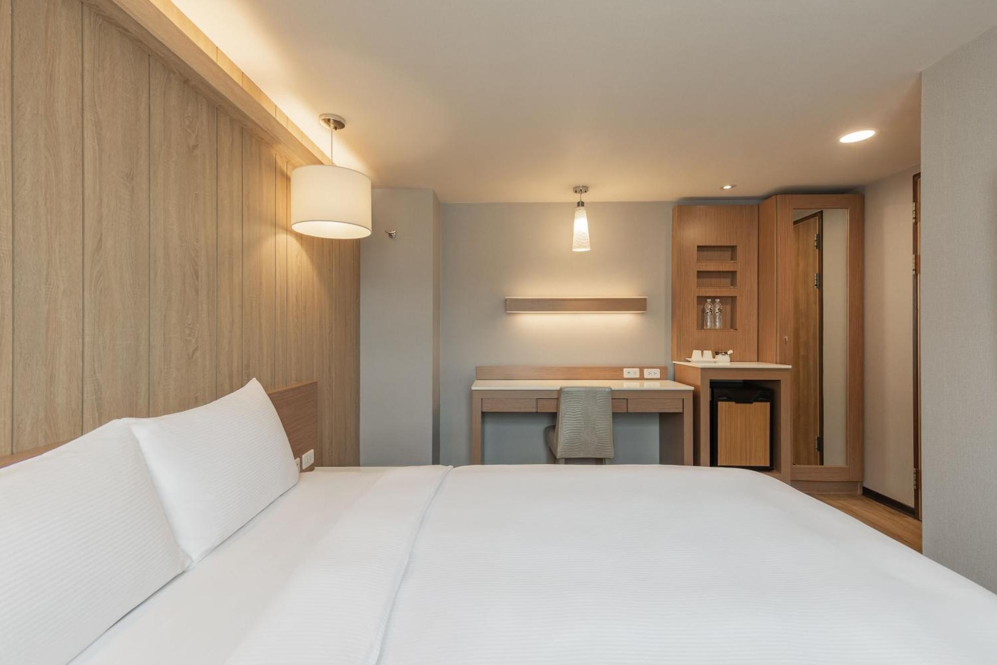 Kindness Hotel - Tainan Chihkan Tower Habitación foto