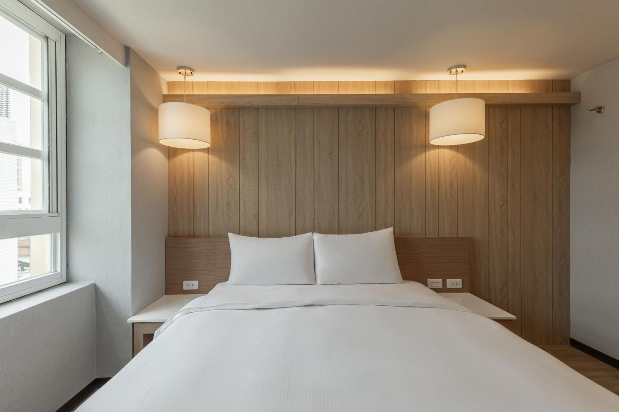 Kindness Hotel - Tainan Chihkan Tower Habitación foto