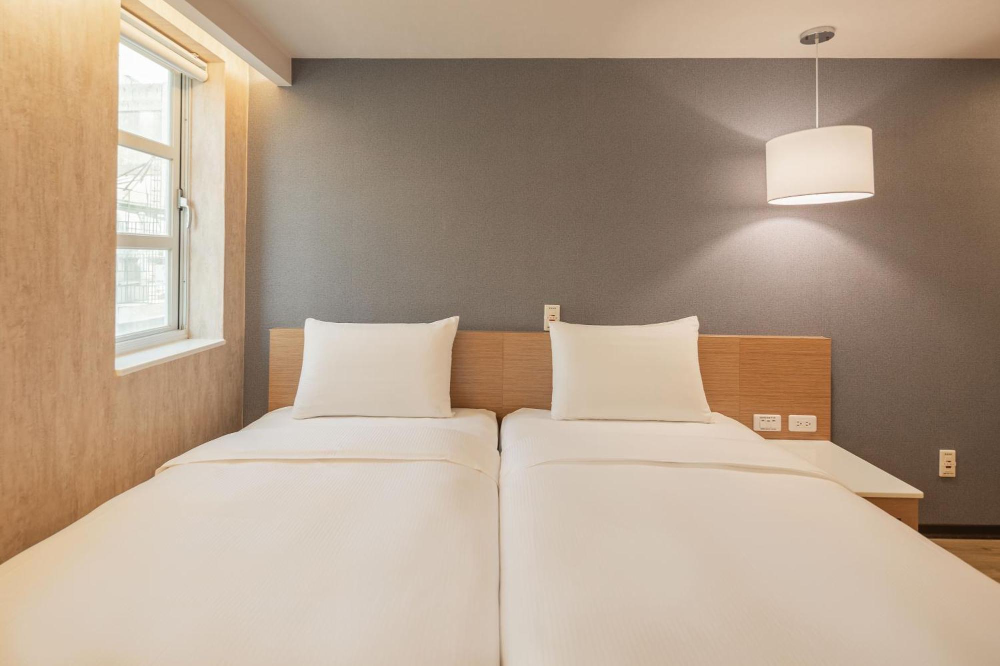 Kindness Hotel - Tainan Chihkan Tower Habitación foto