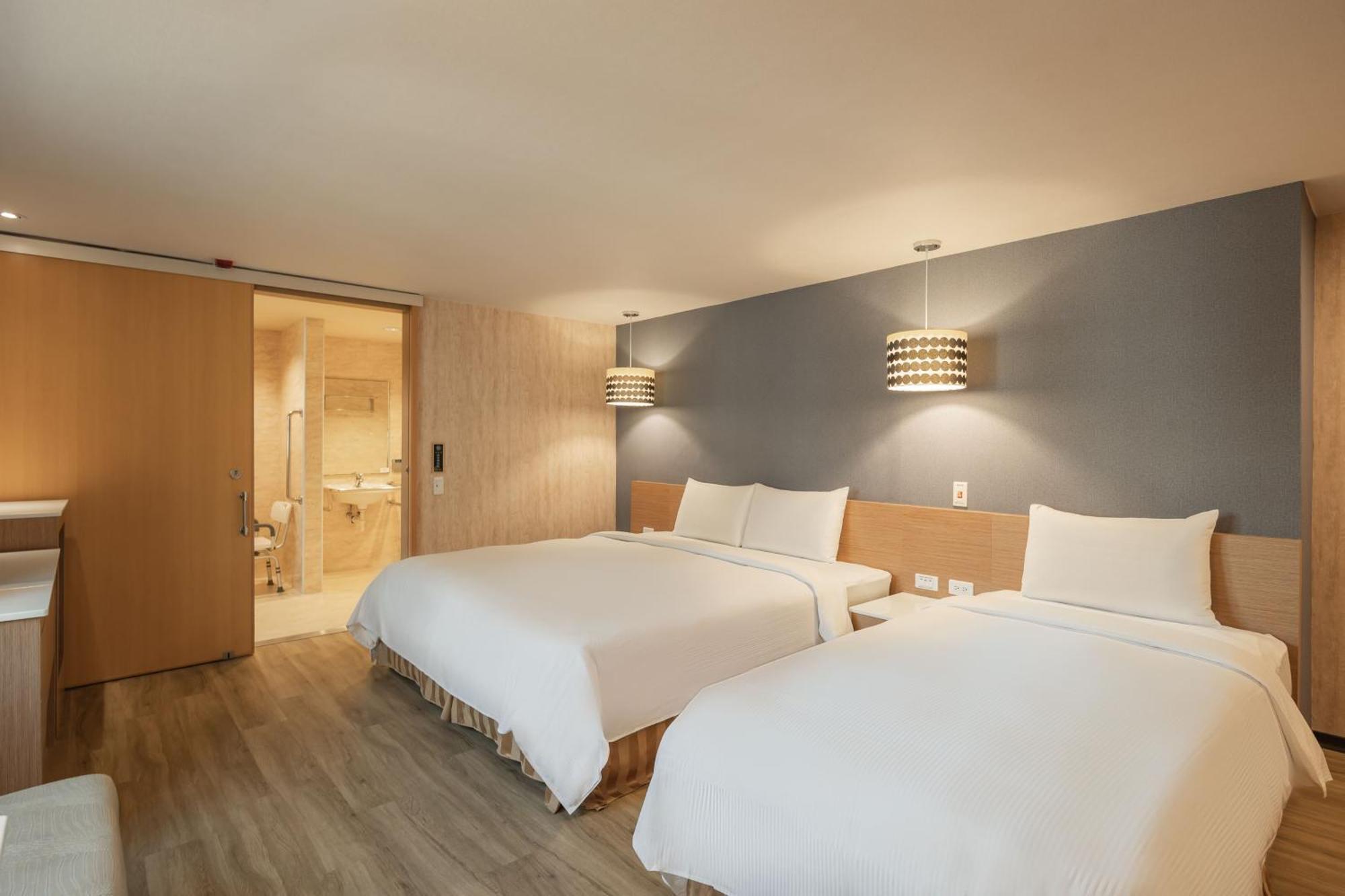 Kindness Hotel - Tainan Chihkan Tower Habitación foto